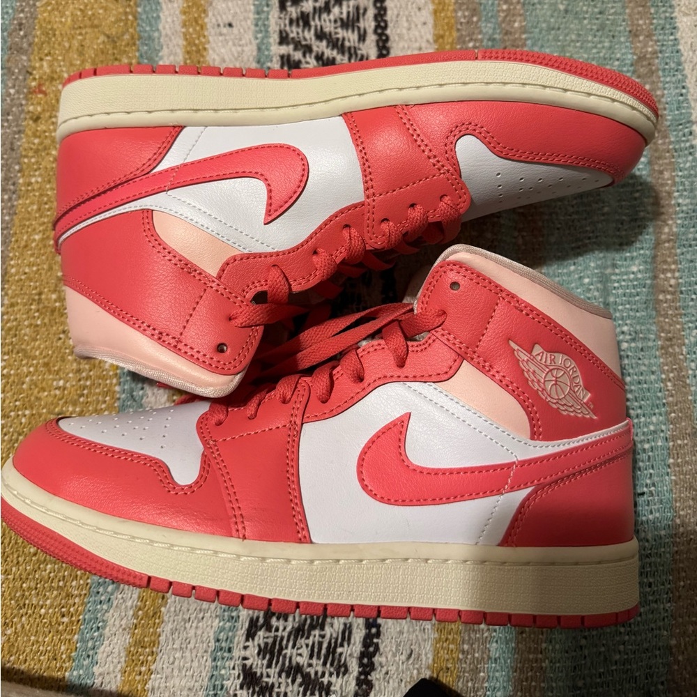 brand new nike jordan 1s size 8.5